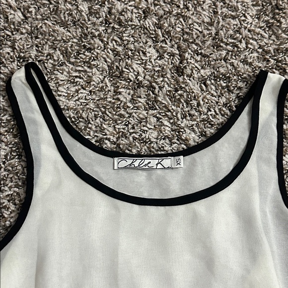 CHLOE K Sleeveless Ivory-White Stretch Black Lace Eyelash Trim Chiffon Top - Picture 2 of 3